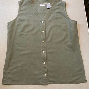White Stag , Women’s Size Medium Army Green, Linen/cotton sleeveless Blouse